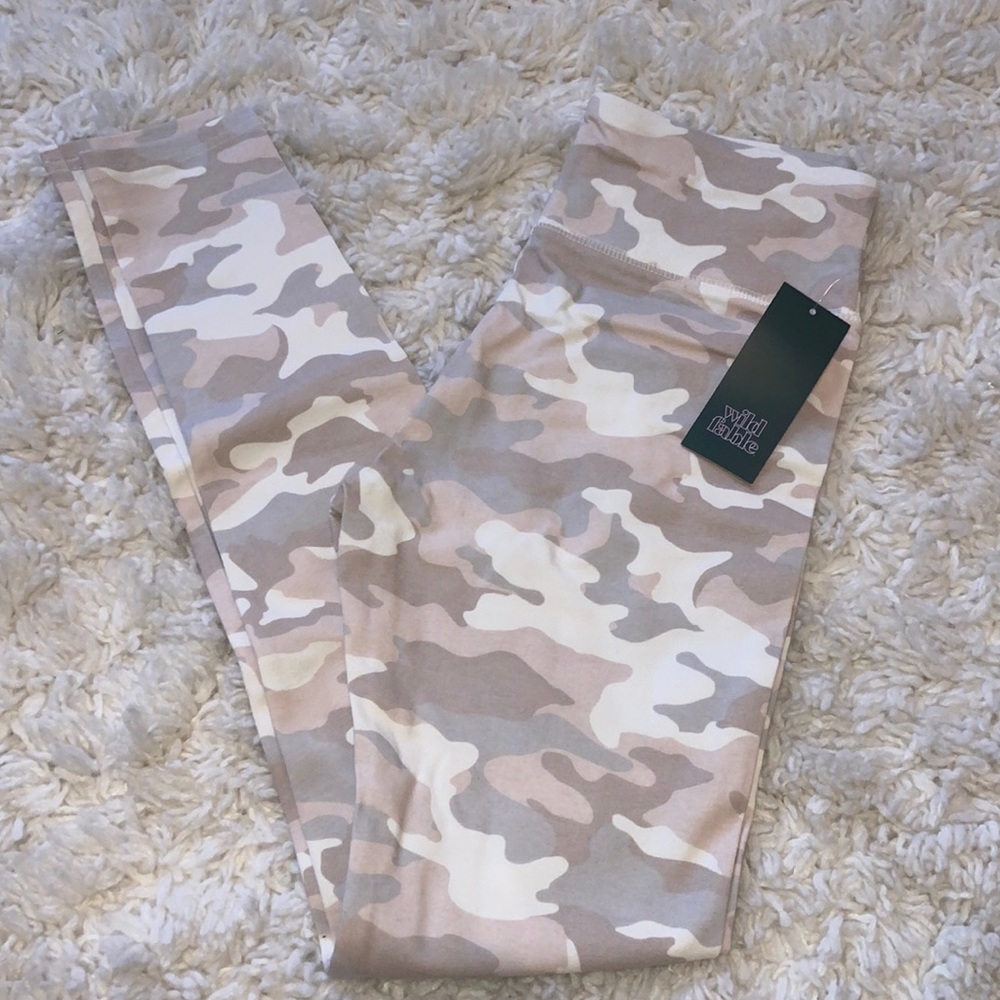 Camo leggings